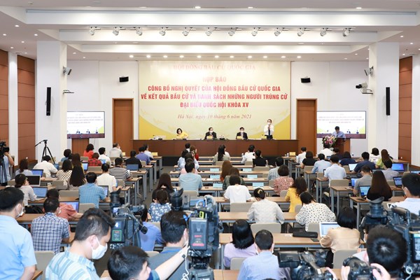 Bộ trưởng Bộ VHTTDL Nguyễn Văn Hùng trúng cử đại biểu Quốc hội với tỉ lệ phiếu cao - Anh 1