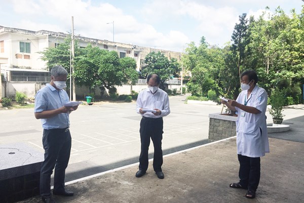 Khẩn trương xác định nguồn lây tại Bệnh viện Bệnh Nhiệt đới TP.HCM - Anh 1