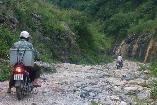 Những người “vác phim” xuyên bản - Anh 1