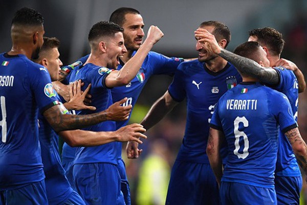 EURO 2020: Những thống kê ấn tượng tại vòng bảng - Anh 1