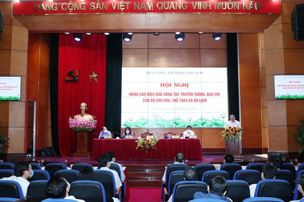 Nâng cao hiệu quả công tác truyền thông, báo chí của Bộ VHTTDL: Chuyên nghiệp, nhân văn và hiện đại - Anh 2