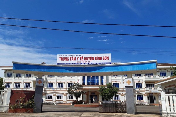 Quảng Ngãi: Thêm 19 ca dương tính SARS-CoV-2 ở 2 xã, phường cách ly xã hội - Anh 1