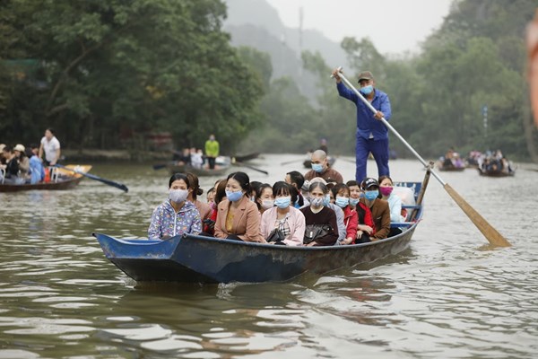 Thực hiện nếp sống văn minh trong lễ hội: Chuyển biến trong nhận thức cộng đồng - Anh 2