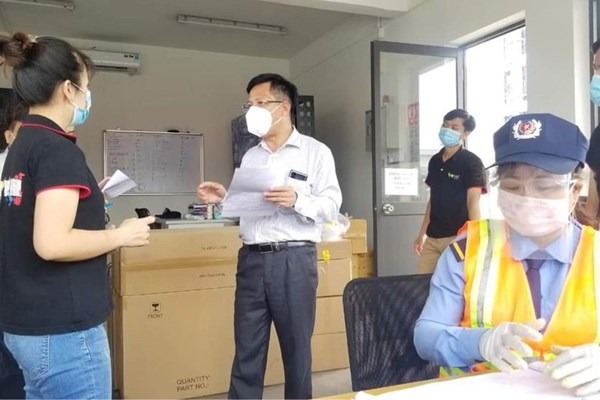 10 tỉnh, thành ghi nhận ca mắc mới Covid-19 - Anh 1