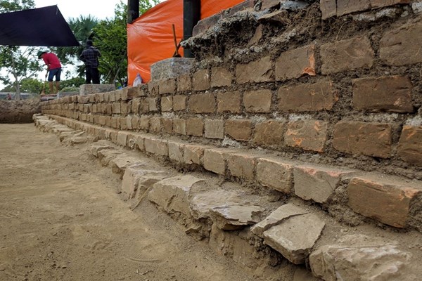 Xuất lộ dấu vết nền móng gốc của Tả- Hữu Pháo xưởng - Anh 4