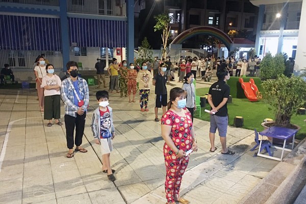 TP.HCM “tổng tấn công” truy tìm F0 - Anh 1