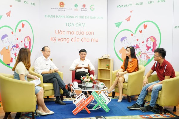 Ước mơ của con - kỳ vọng của cha mẹ: Hãy lắng nghe để thấu hiểu - Anh 1