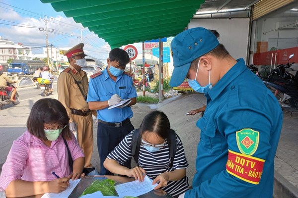 Long An: Áp dụng giãn cách xã hội toàn tỉnh từ 00 giờ ngày 8.7 - Anh 1