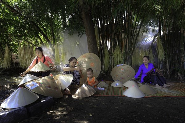 Tập trung xây dựng môi trường văn hóa - Anh 1