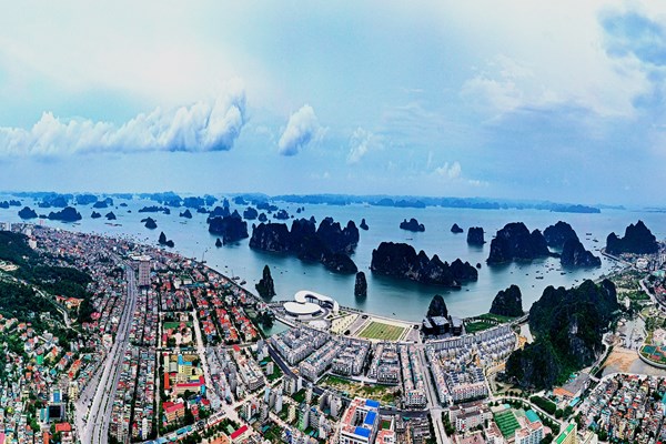 Có thể phải mất hàng chục năm mới khôi phục lại du lịch - Anh 2
