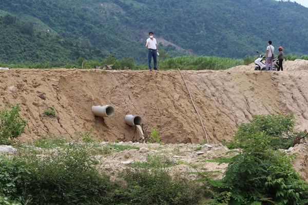 Doanh nghiệp tự ý ngăn suối làm hồ ở Khánh Hiệp (Khánh Hòa): Đã lập biên bản sao vẫn chưa xử lý? - Anh 2
