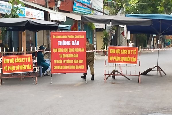 Thêm nhiều ca Covid-19 mới, Đà Nẵng dừng hoạt động thể thao, tắm biển - Anh 1
