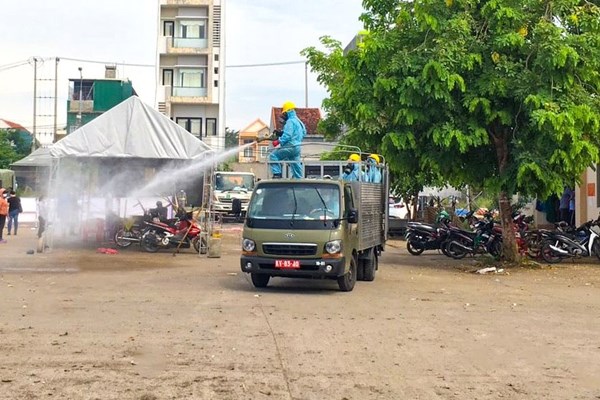 Quảng Ngãi: Tài xế xe đông lạnh từ TP Hồ Chí Minh về dương tính SARS-CoV-2 - Anh 1