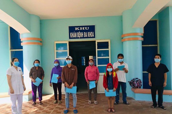 Quảng Ngãi: Tài xế xe đông lạnh từ TP Hồ Chí Minh về dương tính SARS-CoV-2 - Anh 2