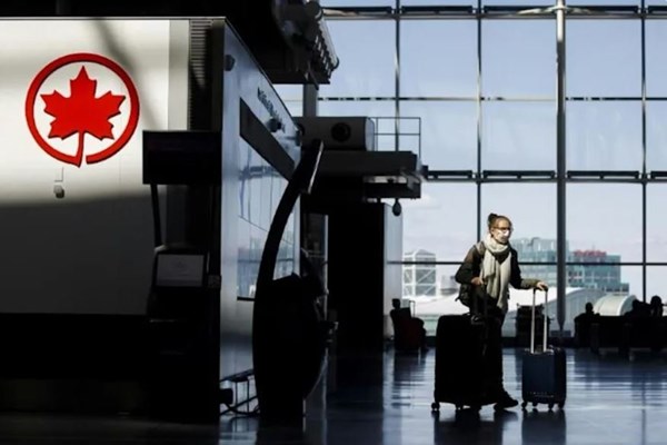 Canada xem xét thời điểm mở cửa cho du khách nước ngoài - Anh 1