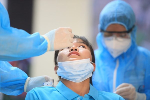 Đội tuyển nữ kiểm tra Covid-19 trong ngày đầu hội quân - Anh 2