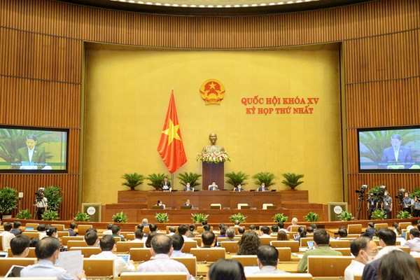 Kinh tế - xã hội đạt kết quả tích cực - Anh 1