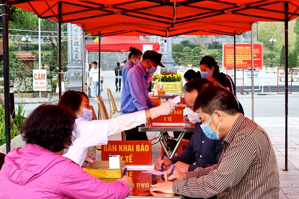 Những điển hình tiêu biểu trong thực hiện nếp sống văn minh lễ hội - Anh 1