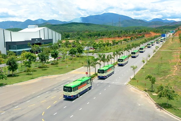 Quảng Nam đón người dân về quê, mang theo 100 tấn nông sản hỗ trợ TP.HCM - Anh 1