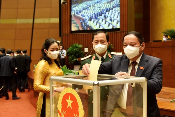 Ông Nguyễn Xuân Phúc tái đắc cử Chủ tịch nước - Anh 3