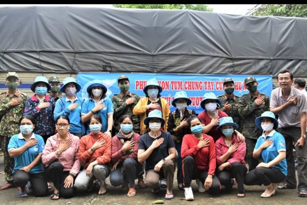 Kon Tum với những chuyến xe nghĩa tình đến TP.HCM - Anh 1