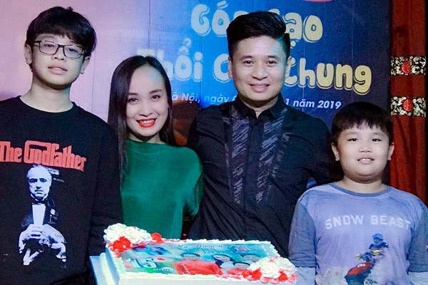 Cặp vợ chồng trai tài, gái sắc được đề cử Nghệ sĩ nhân dân - Anh 1