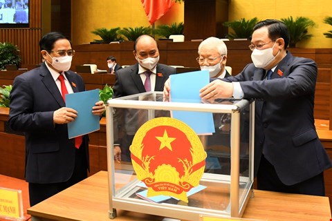 Các thành viên mới của Chính phủ ra mắt Quốc hội - Anh 1