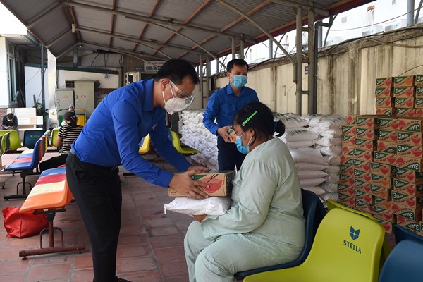 “Triệu bữa cơm” đến với bệnh nhân thận - Anh 1