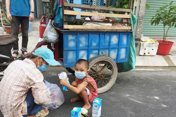 Sữa Cô gái Hà Lan mang nguồn dinh dưỡng yêu thương đến với TP.HCM, Bình Dương - Anh 6