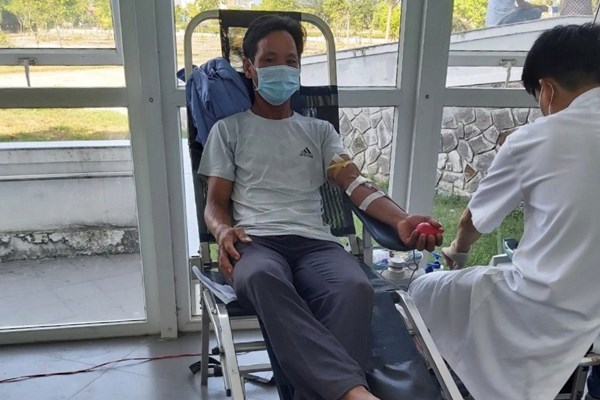 Những giọt hồng tình nghĩa - Anh 2