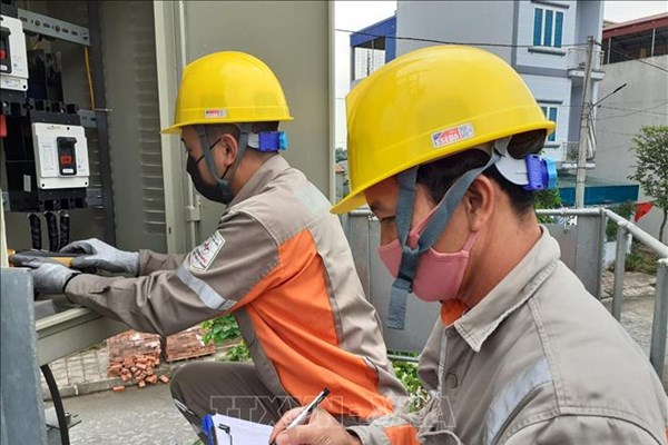 Chính phủ ban hành Nghị quyết hỗ trợ giảm tiền điện, giảm giá điện (đợt 4) cho các khách hàng sử dụng điện bị ảnh hưởng của dịch COVID-19 - Anh 1