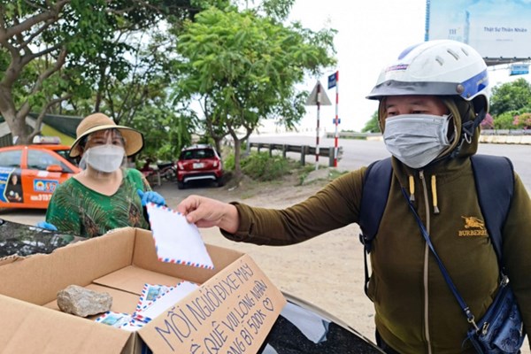 Nghĩa tình dọc đường hồi hương - Anh 8