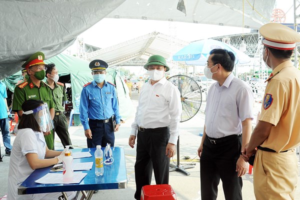 Hà Nội: Nhiều cơ quan, đơn vị hiểu sai về yêu cầu giãn cách xã hội - Anh 1