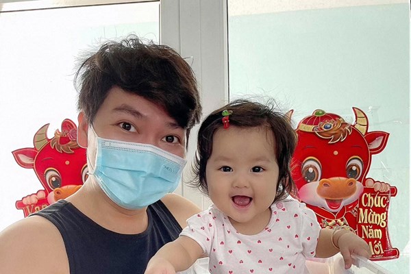 Diễn viên mắc Covid-19 Minh Đức vận động trao quà trong khu cách ly - Anh 5