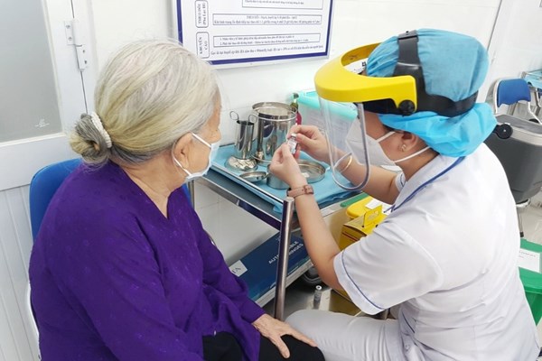 TP.HCM nỗ lực bao phủ tỷ lệ miễn dịch cộng đồng - Anh 1