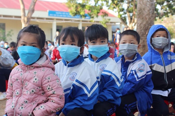 Học sinh tựu trường sớm nhất ngày 1.9, riêng lớp 1 sớm nhất 23.8 - Anh 1