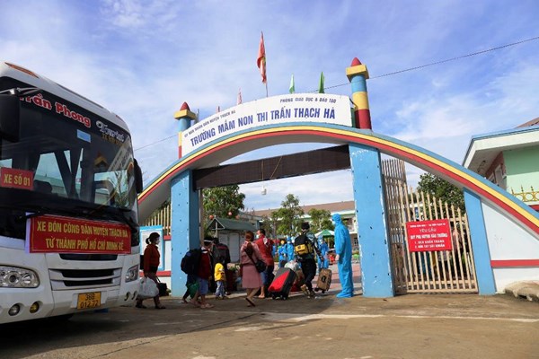 Những “pháo đài” chống dịch đẩy lùi Covid-19 - Anh 2