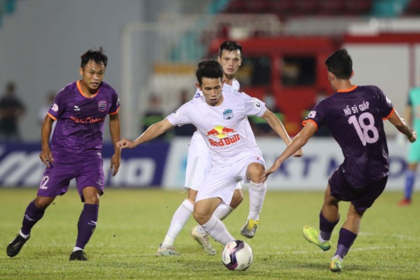 V.League chính thức dời sang năm 2022 - Anh 1