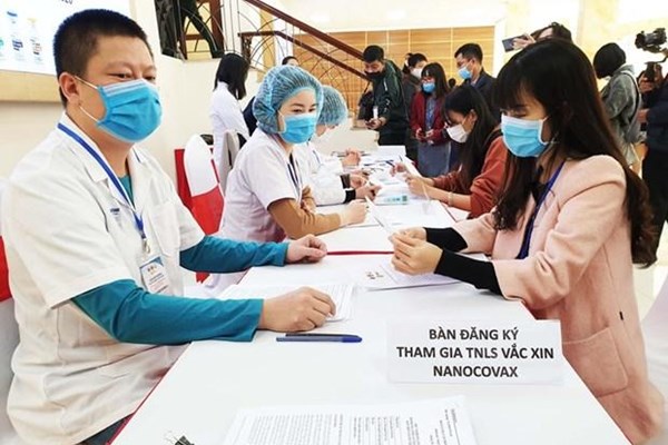 Bộ Y tế: Không thử nghiệm lâm sàng vắc xin vào mục đích thương mại - Anh 2