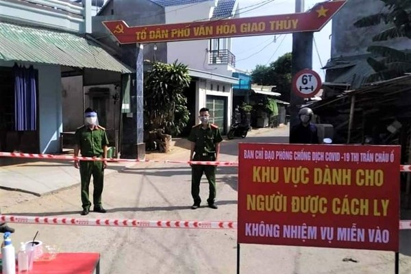Nam thanh niên trốn chốt kiểm dịch, dương tính nCoV - Anh 1