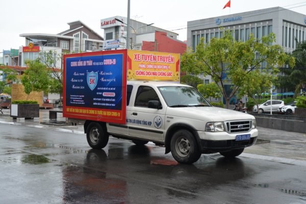 Tranh co dong, kich tuyen truyen phong chong dich Covid-19 - Anh 4