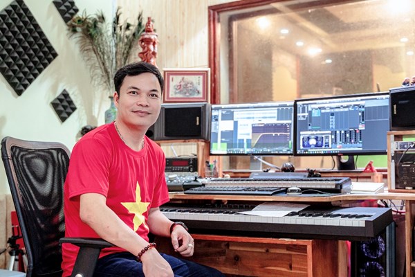 Nhạc sĩ Xuân Trí ra mắt MV “Việt Nam chống dịch vang danh” - Anh 2