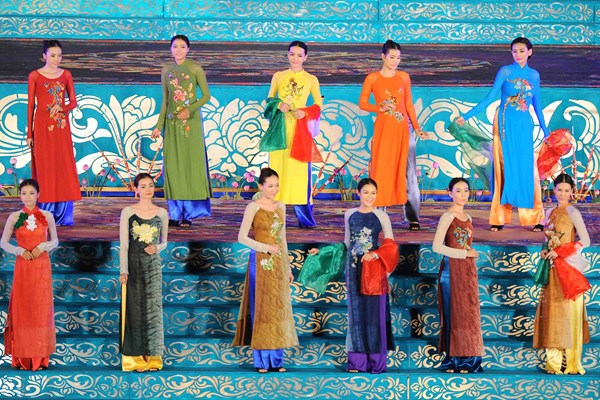 Đầu tư cho sự nghiệp văn hóa ở địa phương còn thấp - Anh 6