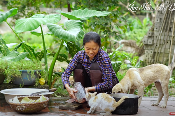 Vlog ẩm thực “lên ngôi” giữa mùa dịch - Anh 1
