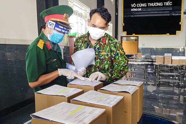 Nghĩa tận của thành phố nghĩa tình - Anh 1