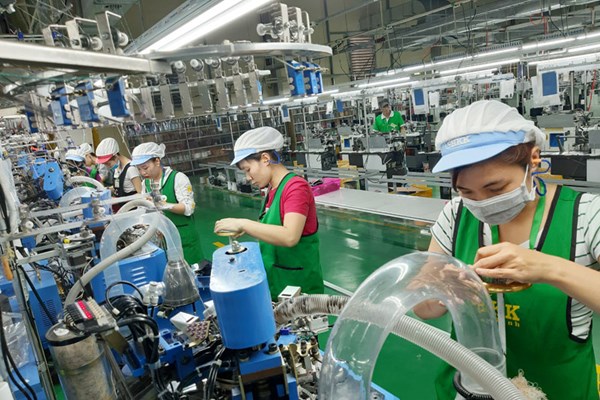Chủ động, năng động trong việc triển khai các sáng kiến thực hiện Cộng đồng Kinh tế ASEAN - Anh 1