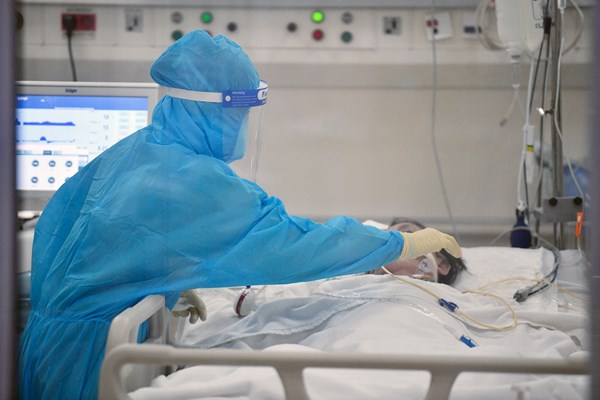 TP.HCM: Vận động bệnh nhân Covid-19 khỏi bệnh tham gia chống dịch - Anh 2