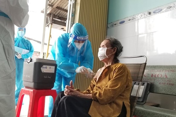 TP HCM thí điểm điều trị bệnh nhân Covid-19 tại nhà từ ngày 16.8 - Anh 1