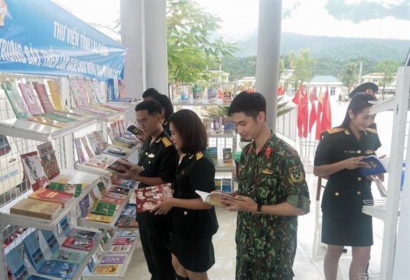 Phòng, chống vi phạm pháp luật trong hoạt động VHTTDL: Chú trọng nhân rộng những mô hình điểm - Anh 2