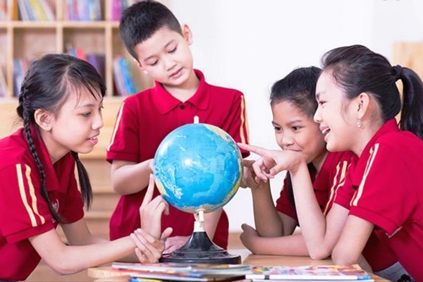 Văn hóa là nền tảng kiến tạo xã hội - Anh 2